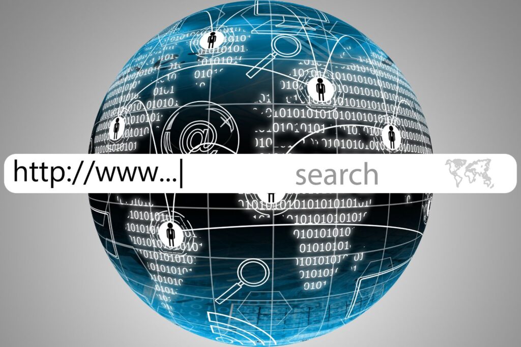 Globo digital com ícones de rede e barra de busca simbolizando autoridade de domínio no SEO.